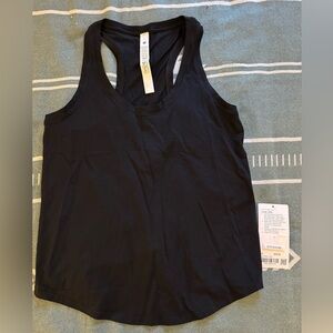 Lululemon love tank size 6